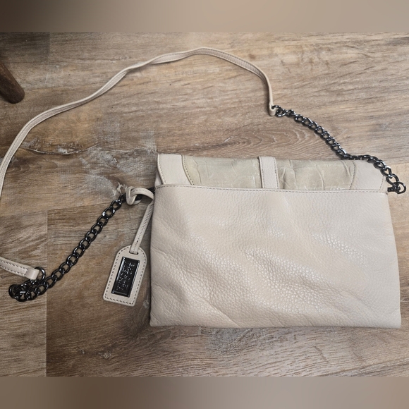 Badgley Mischka croc embossed satchel - Picture 5 of 5